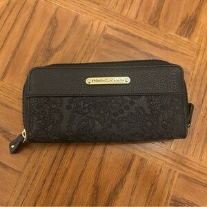 New Stone Mountain Accessories Black Women's Continental Wallet Gold Detailing